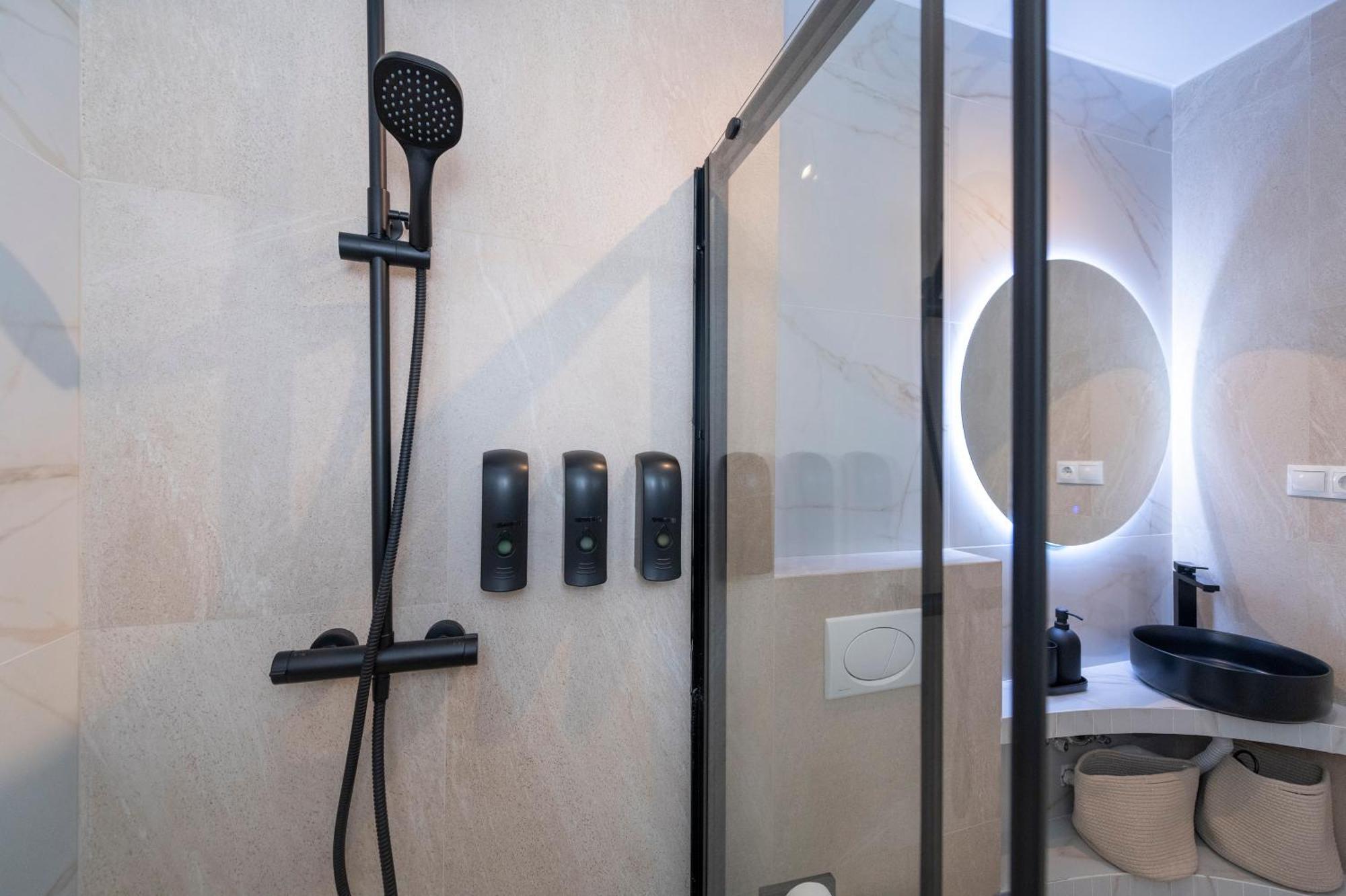 Malaga Boutique V.V Luxury Jacuzzy Apartment Ngoại thất bức ảnh
