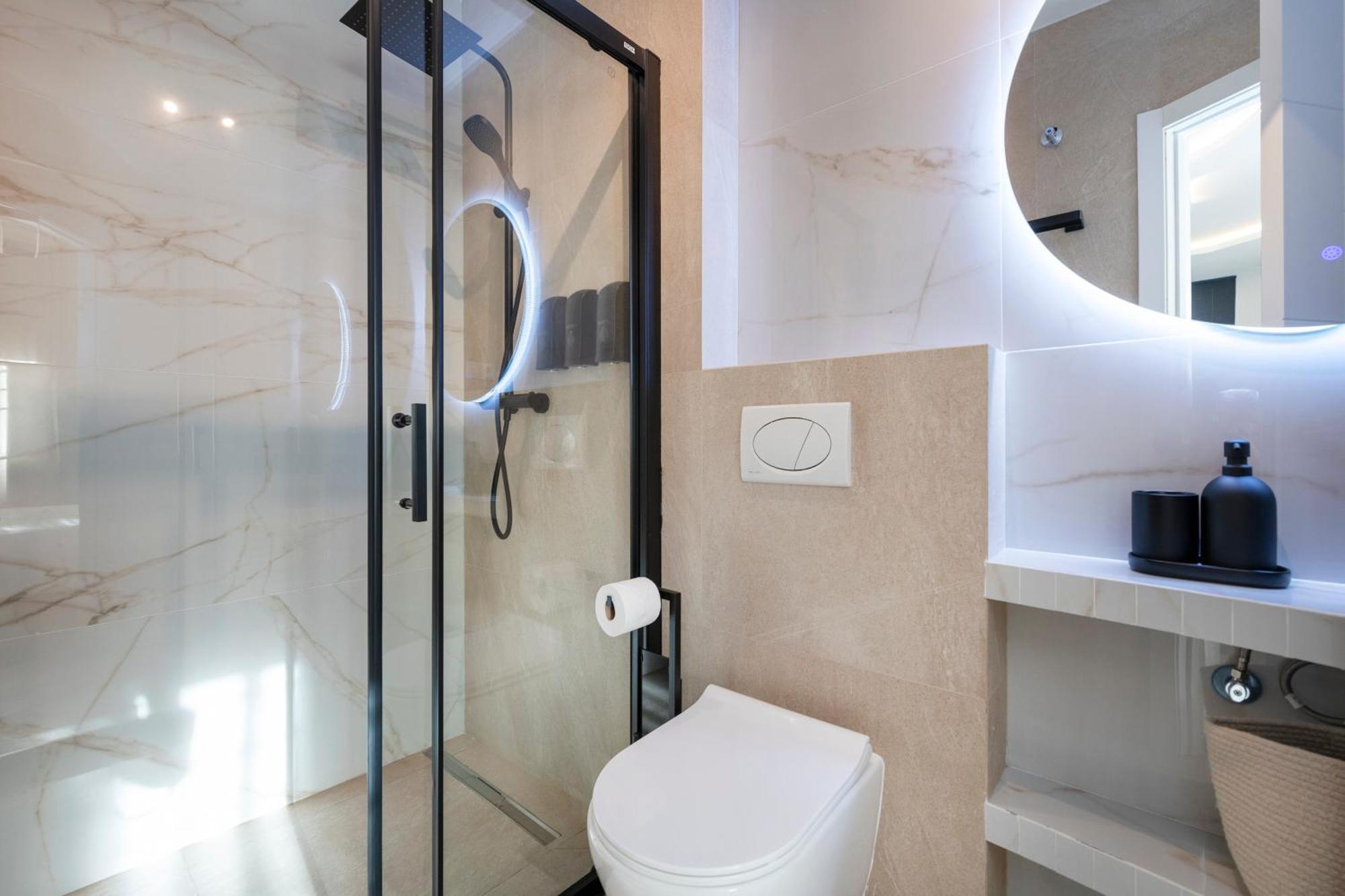 Malaga Boutique V.V Luxury Jacuzzy Apartment Ngoại thất bức ảnh