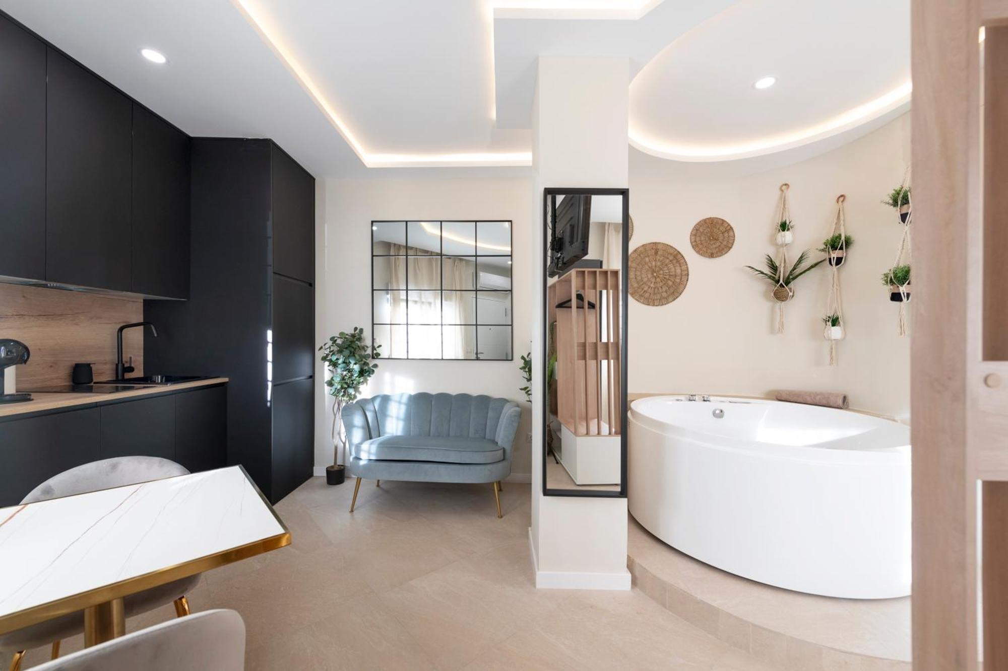 Malaga Boutique V.V Luxury Jacuzzy Apartment Ngoại thất bức ảnh